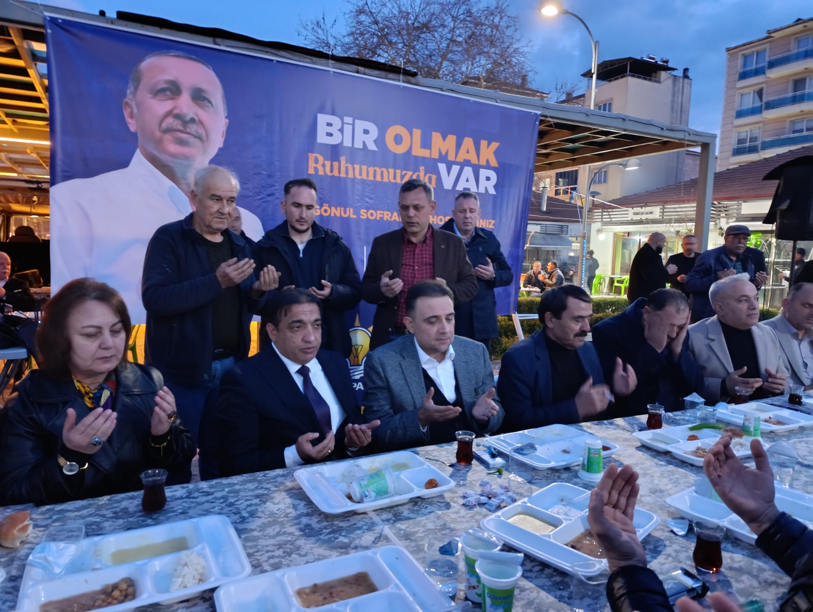 Ak Parti Gönül Sofrası Bu Kez Köprübaşı’nda Kuruldu