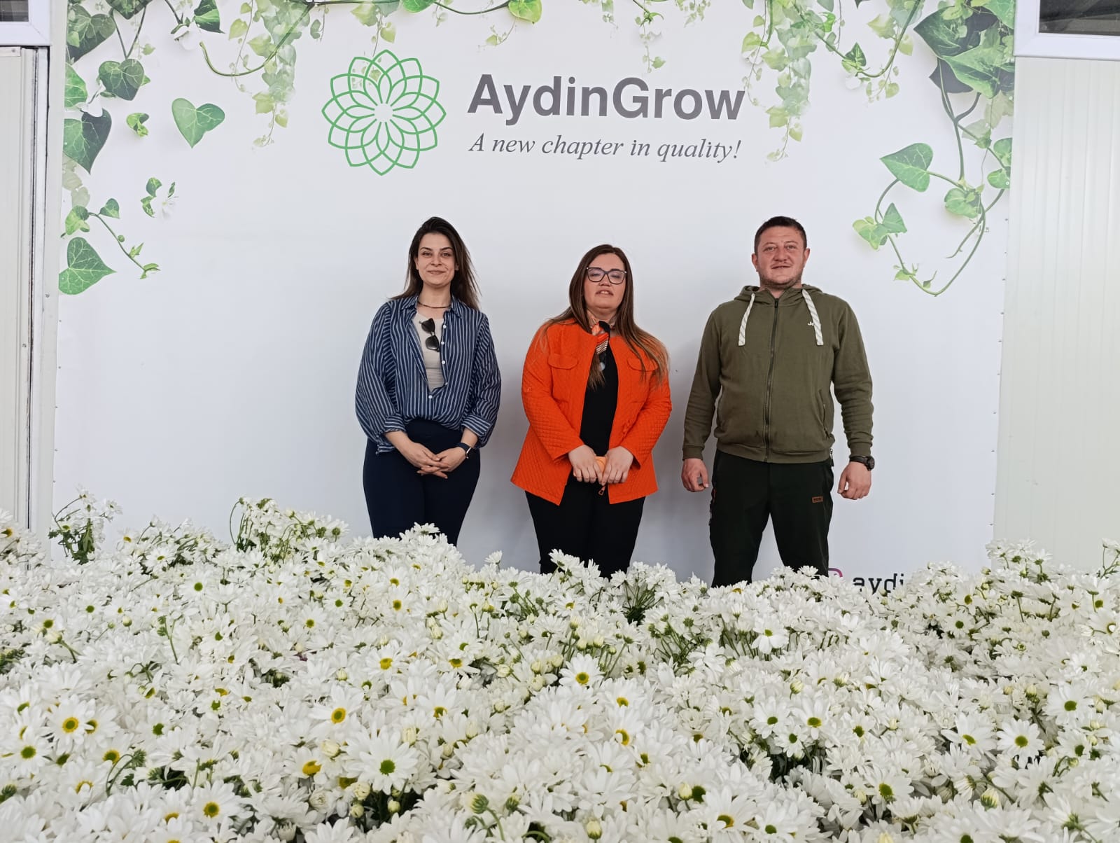 Simav’da Dünya Kadınlar Günü Sebebiyle 35 Bin Çiçek Dağıtımı Yapıldı