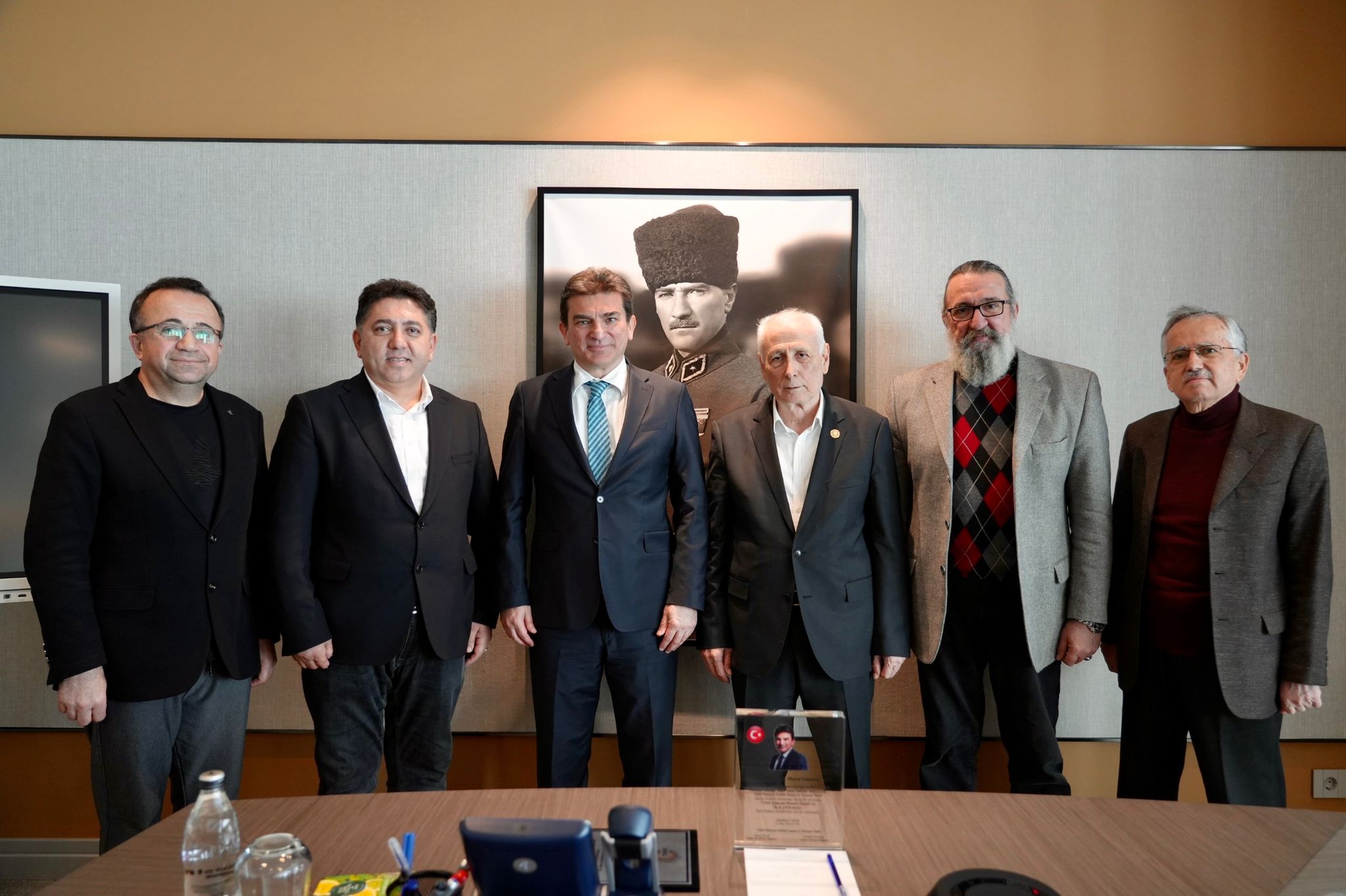 “Türk Dünyası Hizmet Ödülü”