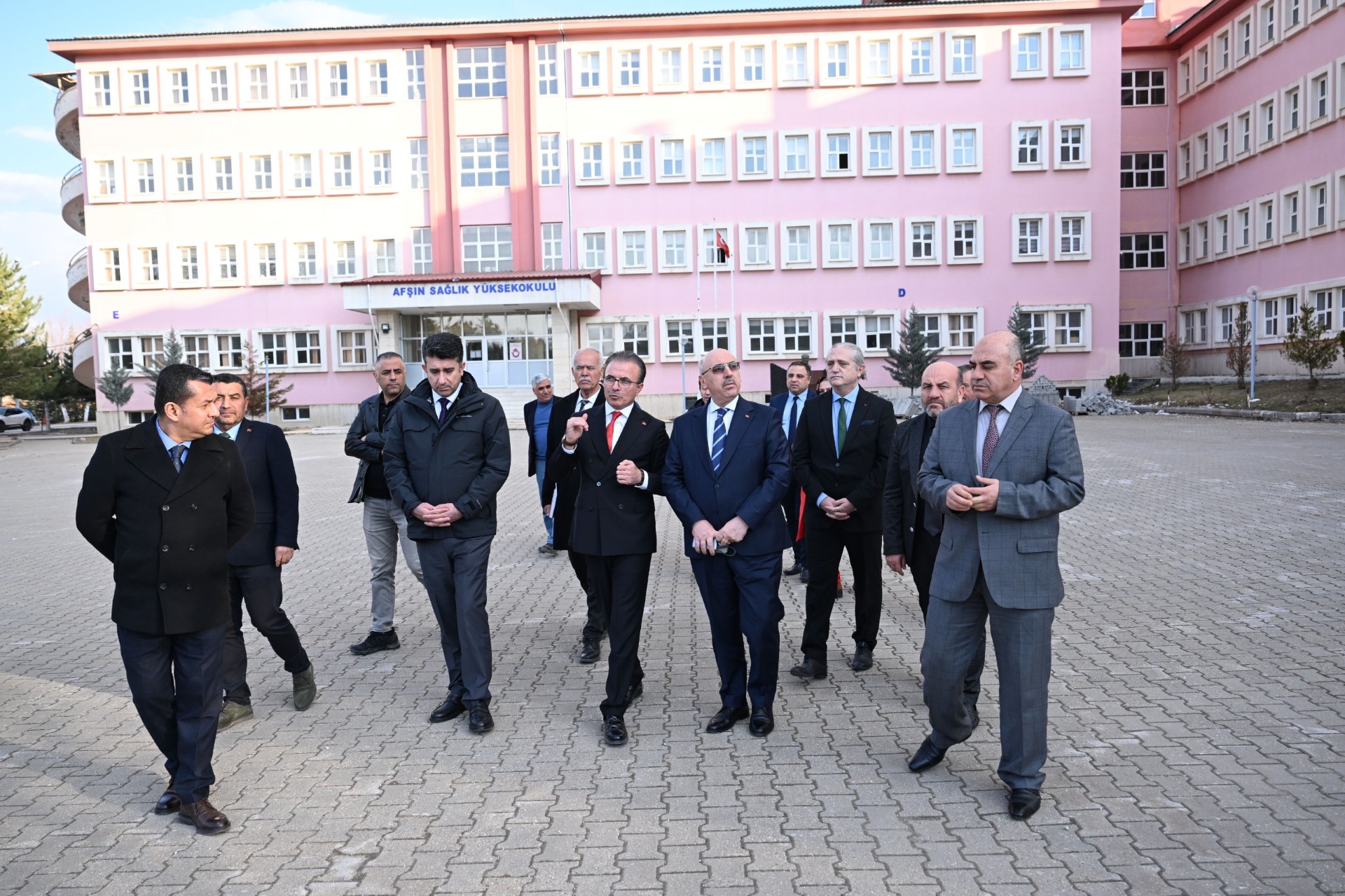 Mahmut Ak Afşin’de İftar Programına Katıldı, Akademik Birimlerde İncelemelerde Bulundu