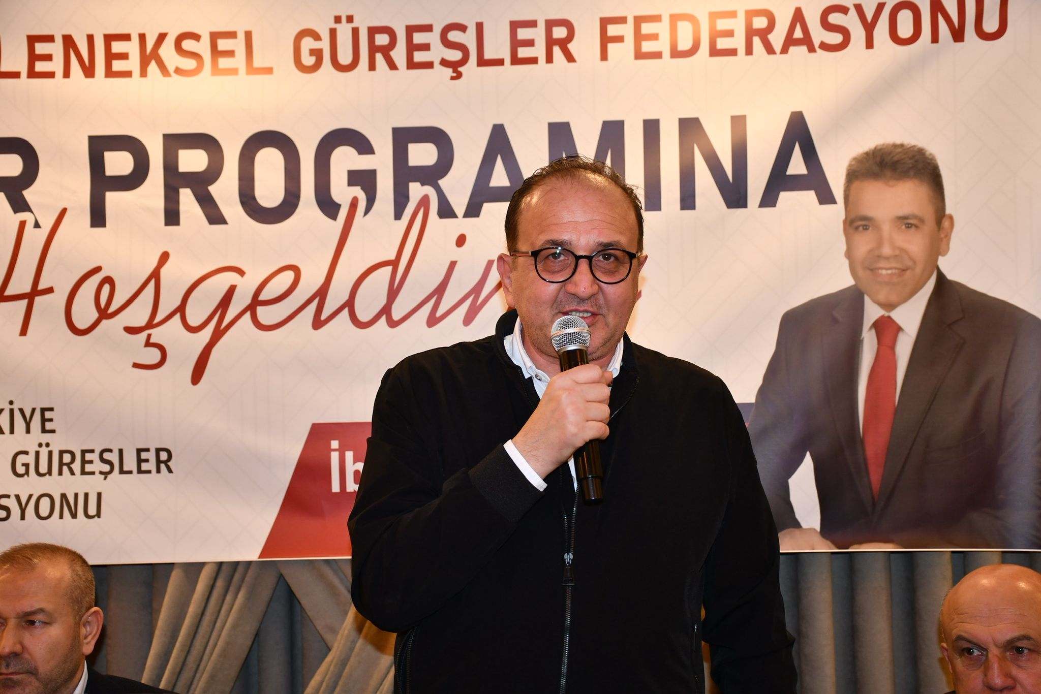 Depremde Hayatını Kaybeden Güreşçiler İçin Anlamlı İftar