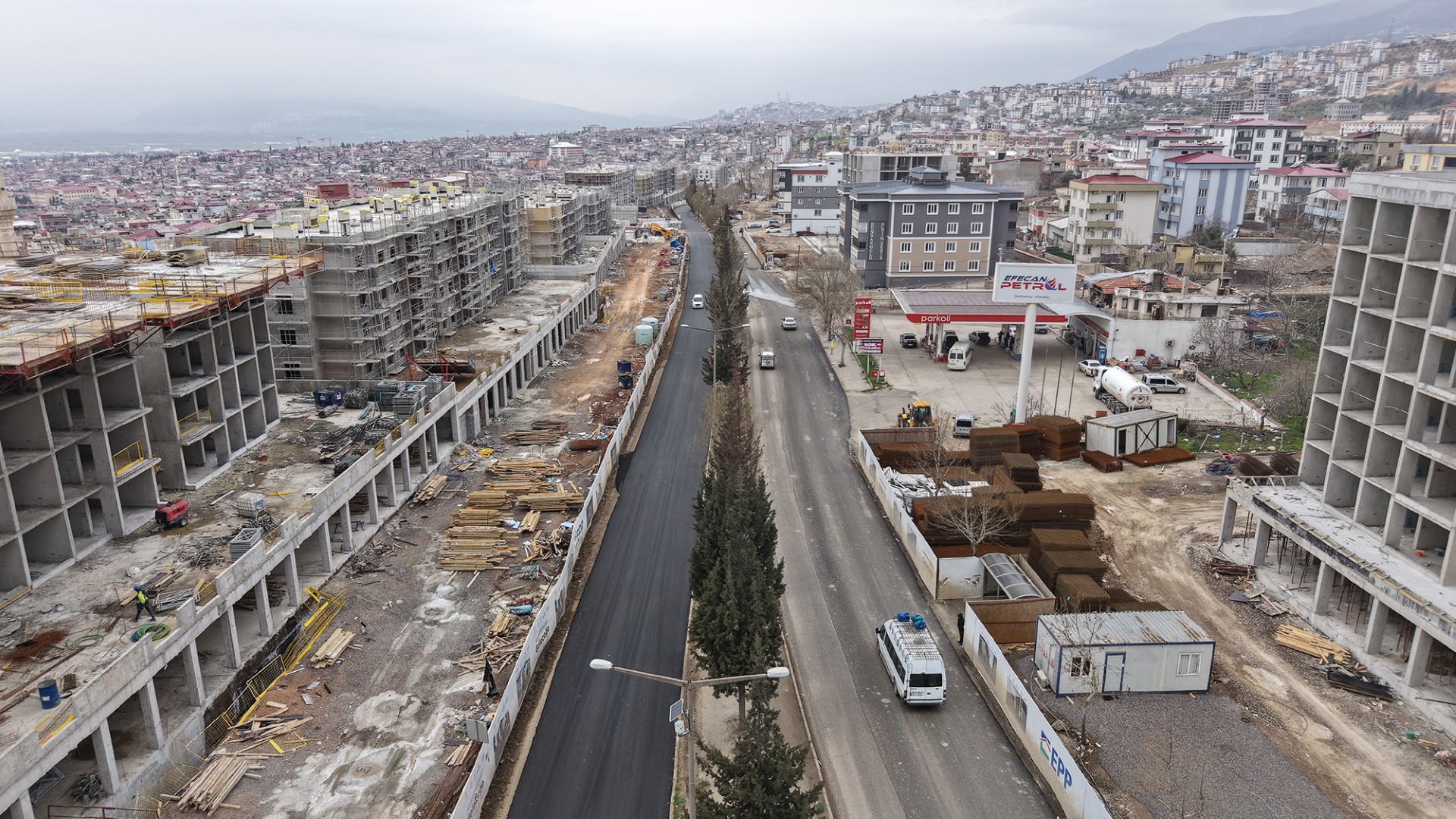 Doğukent’e  Yol Yenileniyor !
