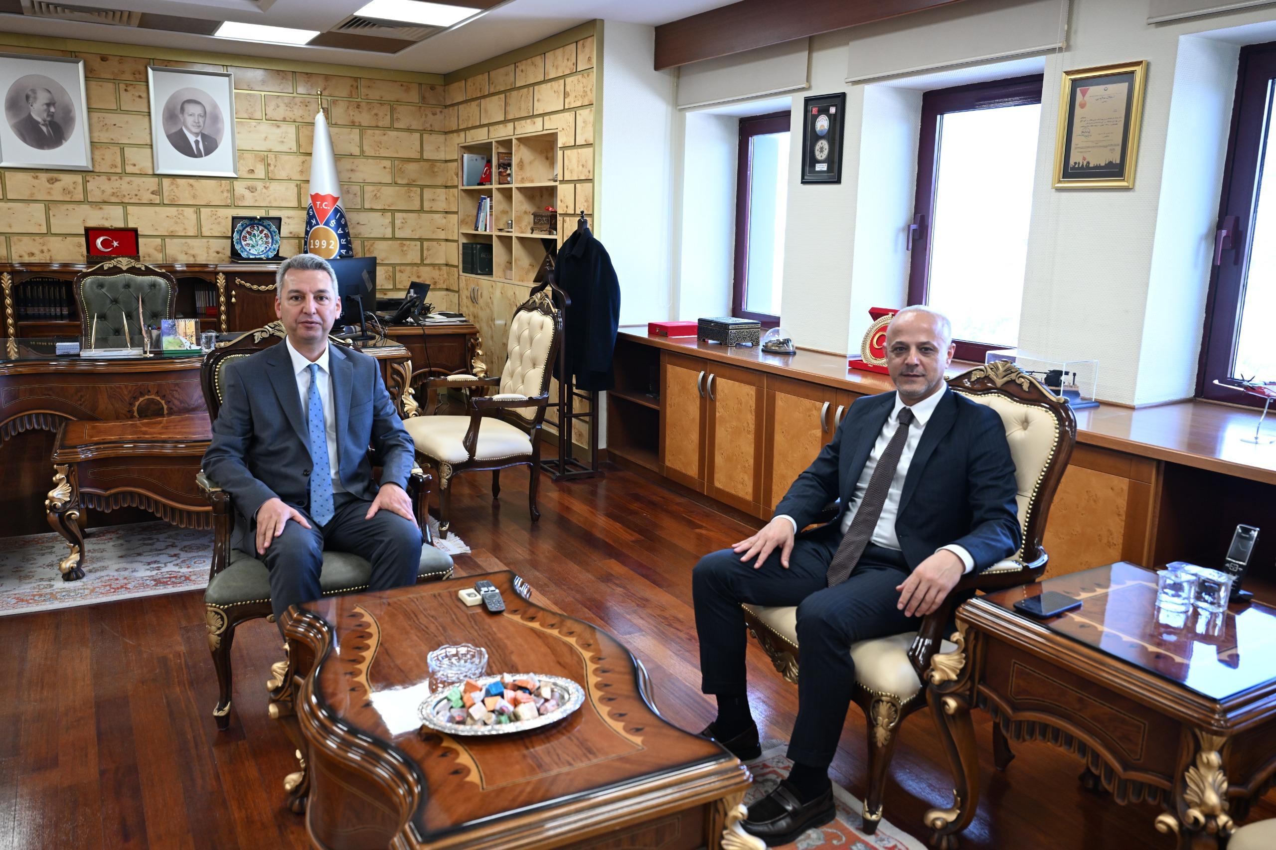 Afşin Belediye Başkanı Kıraç’tan KSÜ Rektörü Okumuş’a Ziyaret