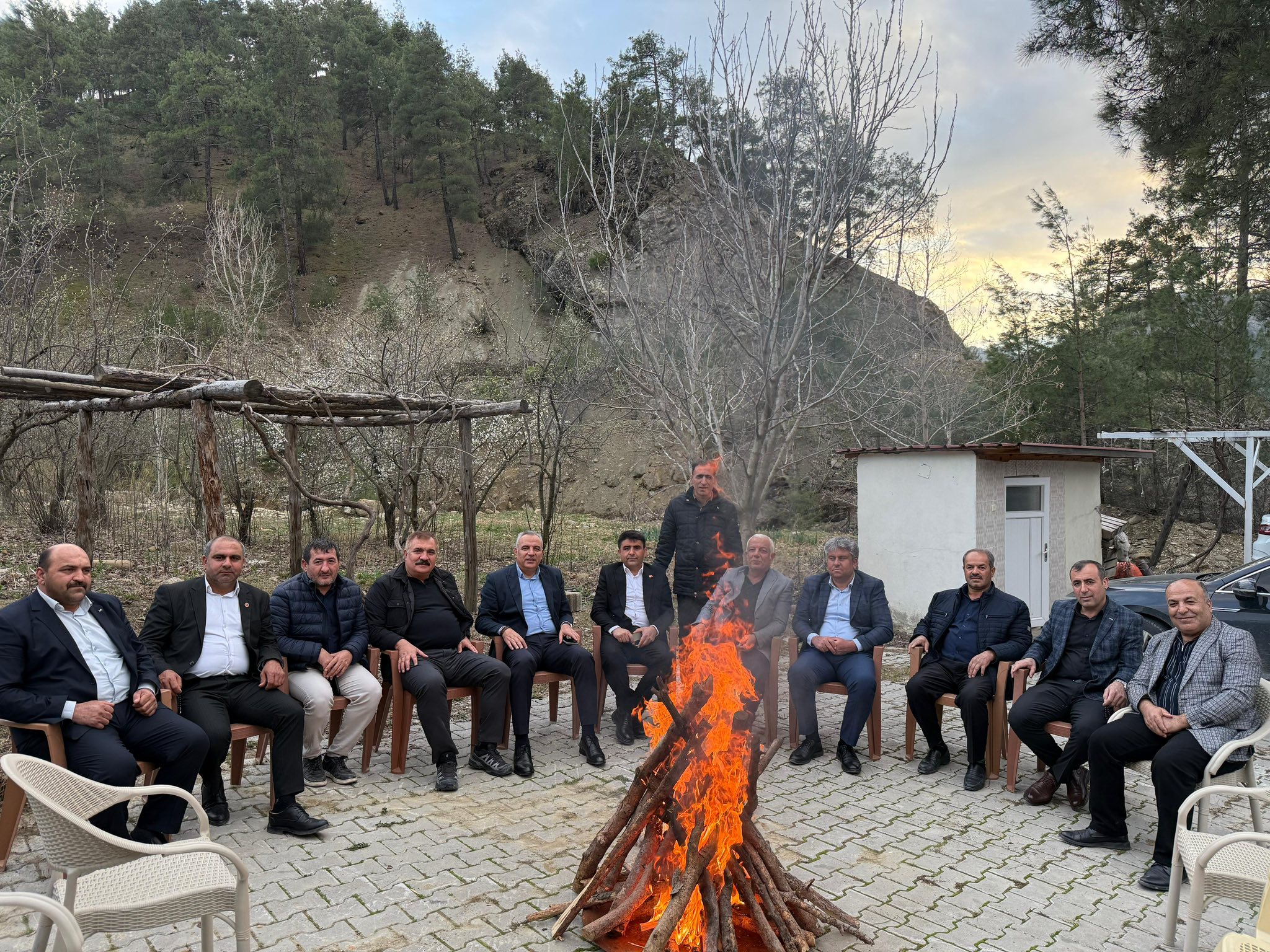 MUHTARLAR DERNEĞİ BAŞKANI GÜRBAK, ÇAMLIBEL’DE VATANDAŞLARLA BULUŞTU