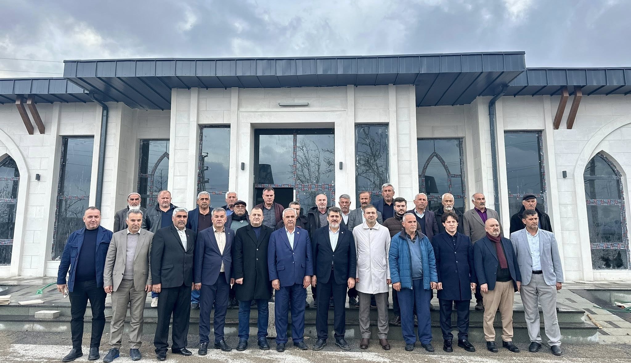 Ak Parti’de Durmak Yok: Mahalle Mahalle Saha Çalışması