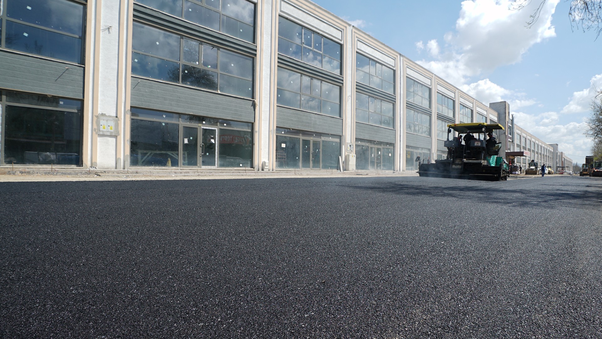 Toptancılar Sitesi Yolları Yenileniyor: Halit Orhan’dan Başkan Görgel’e Teşekkür