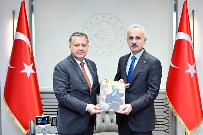 “Medya ile kamu arasında güçlü bir köprü kurmalıyız”