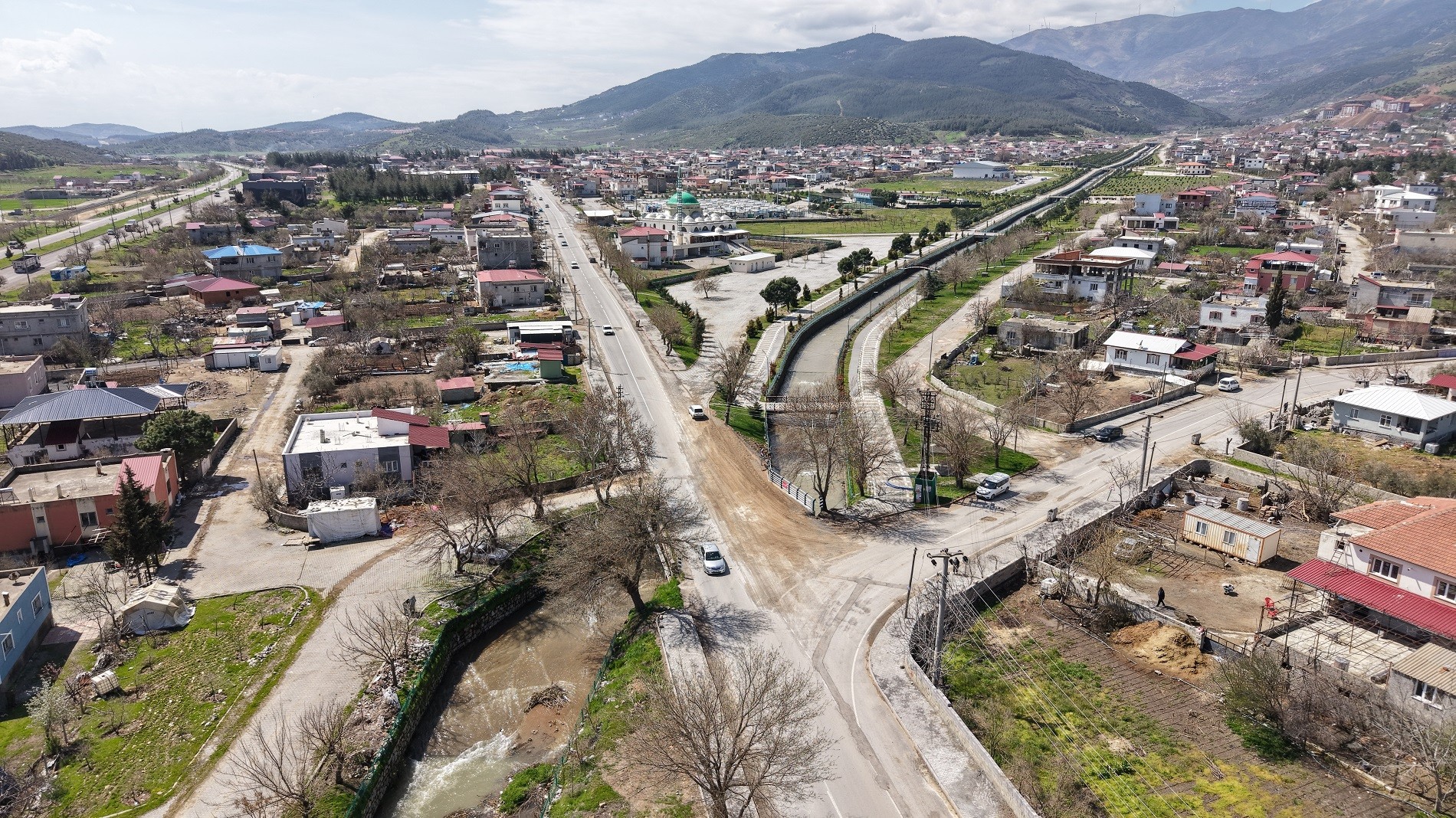 Şekeroba’nın Yolları Yapılıyor