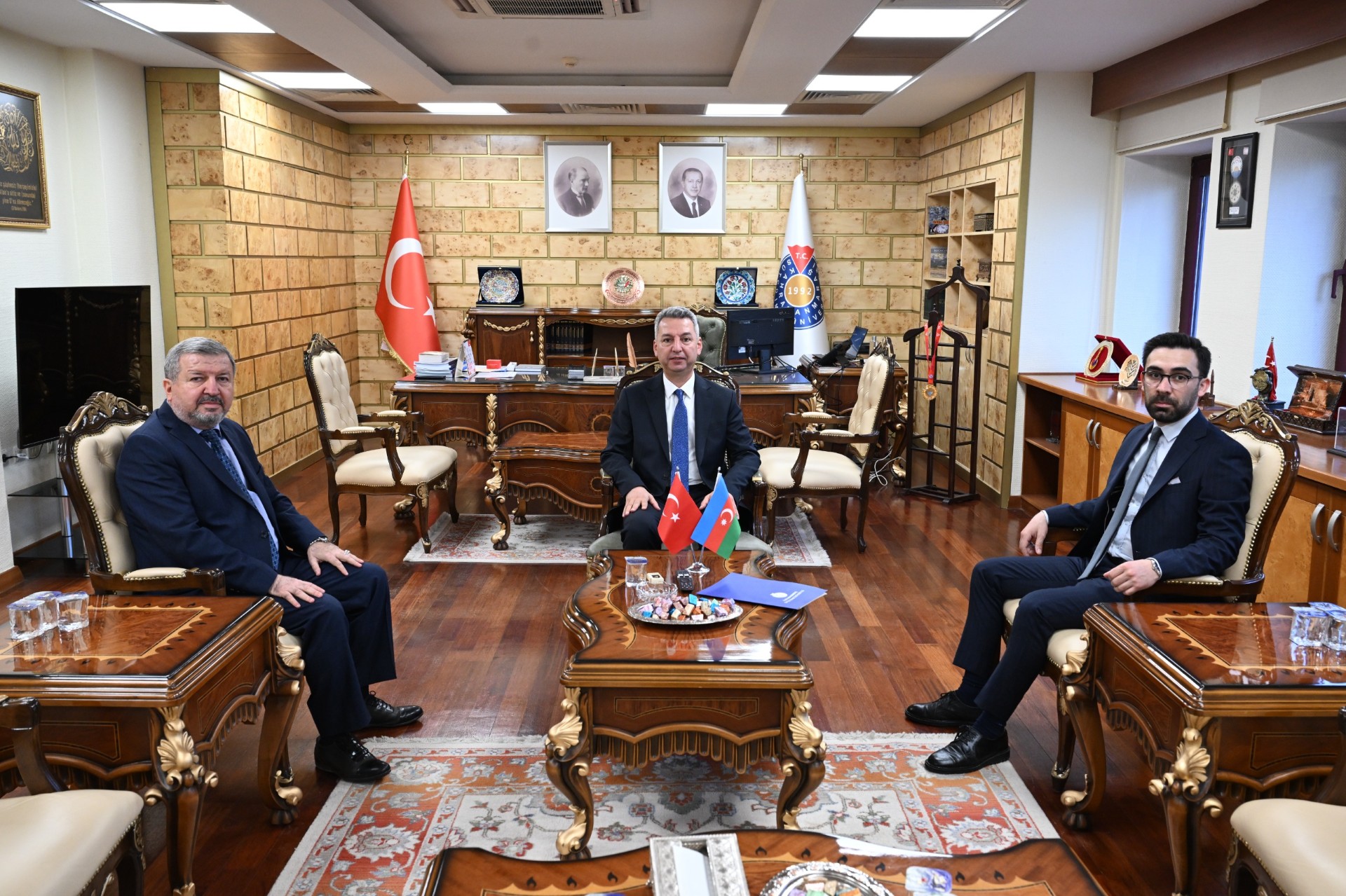 KSÜ Rektörlüğüne Atama Sonrası Azerbaycan'dan Tebrik Notası