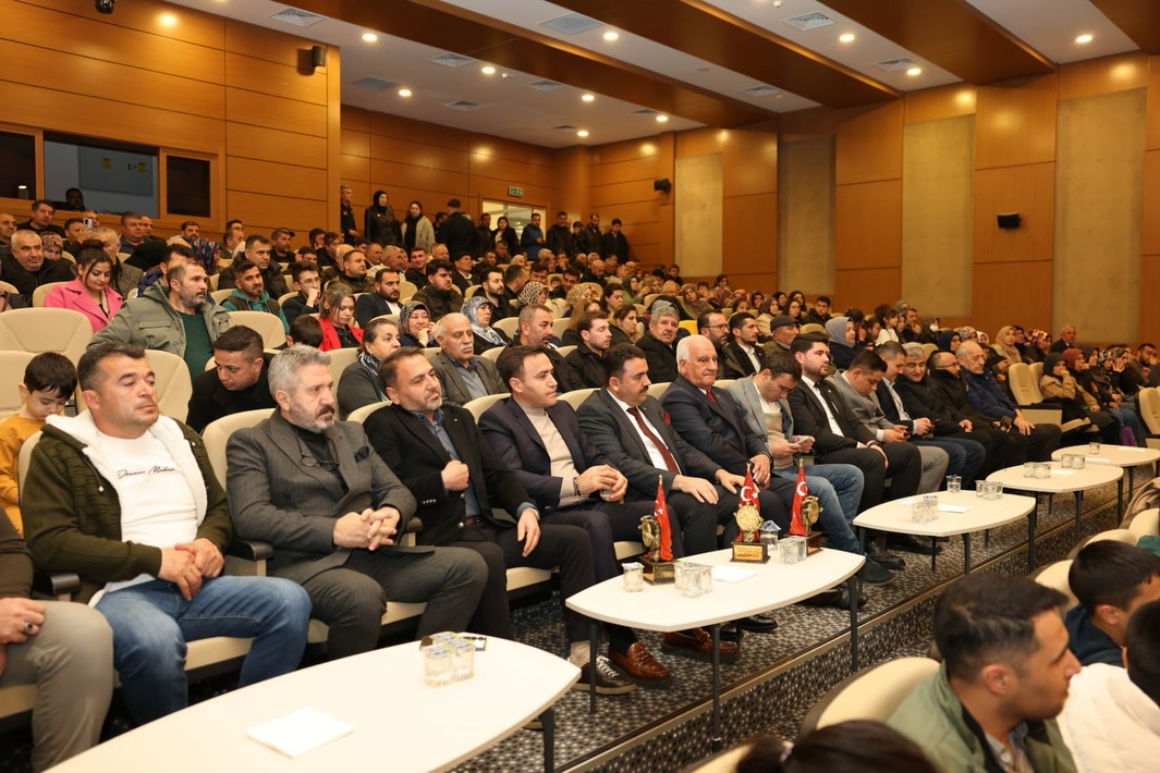 “Aşıklarla Gönül Gecesi” Göksun’da Yoğun İlgi Gördü