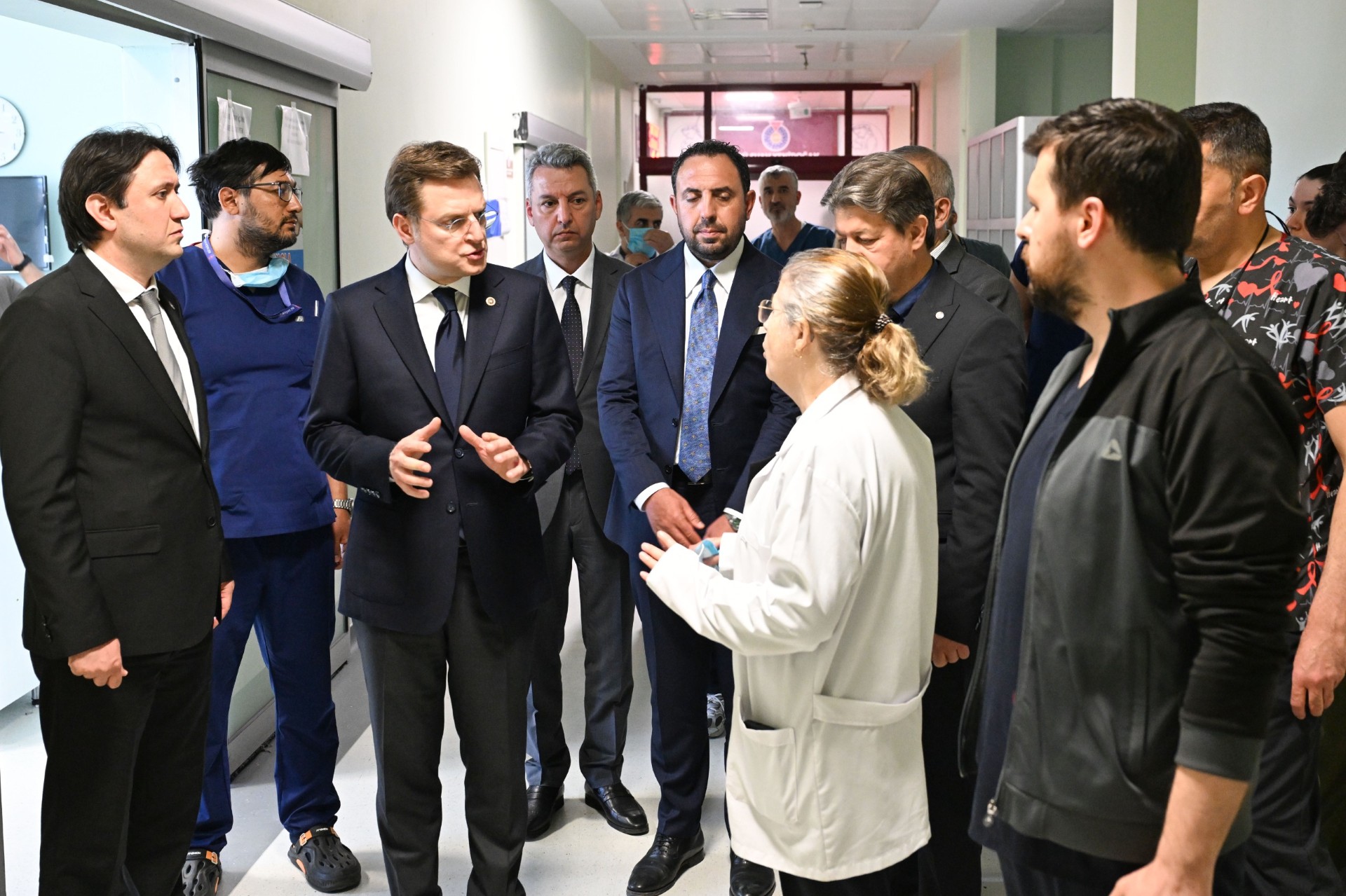 Halit Yerebakan, KSÜ Tıp Fakültesi Hastanesi’nde Yaralıları Ziyaret Etti