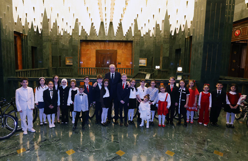 23 Nisan Ulusal Egemenlik ve Çocuk Bayramı'