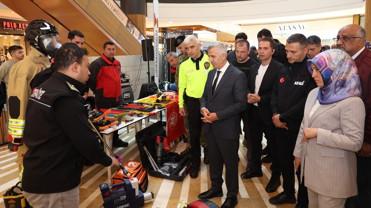 İtfaiyede Trafik Haftası Etkinliği