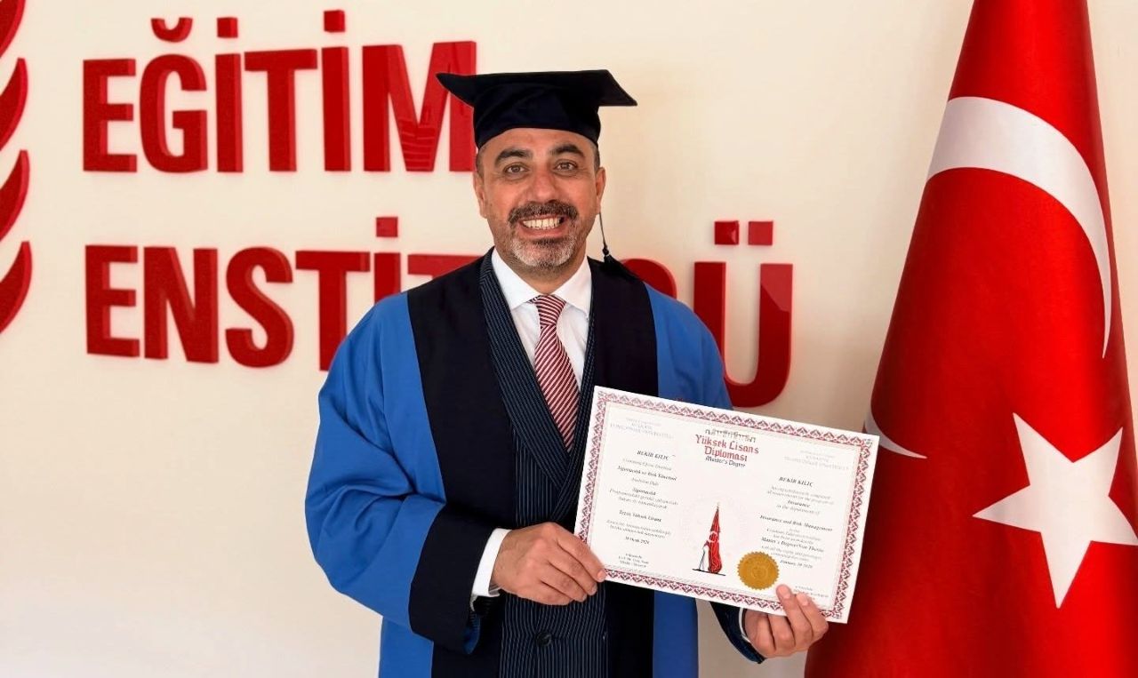 Sigortacı Bekir Kılıç Yüksek Lisansını Tamamladı