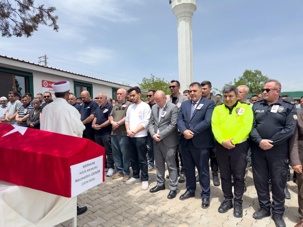 Kahraman Polis Necmettin Demir Son Yolculuğuna Uğurlandı
