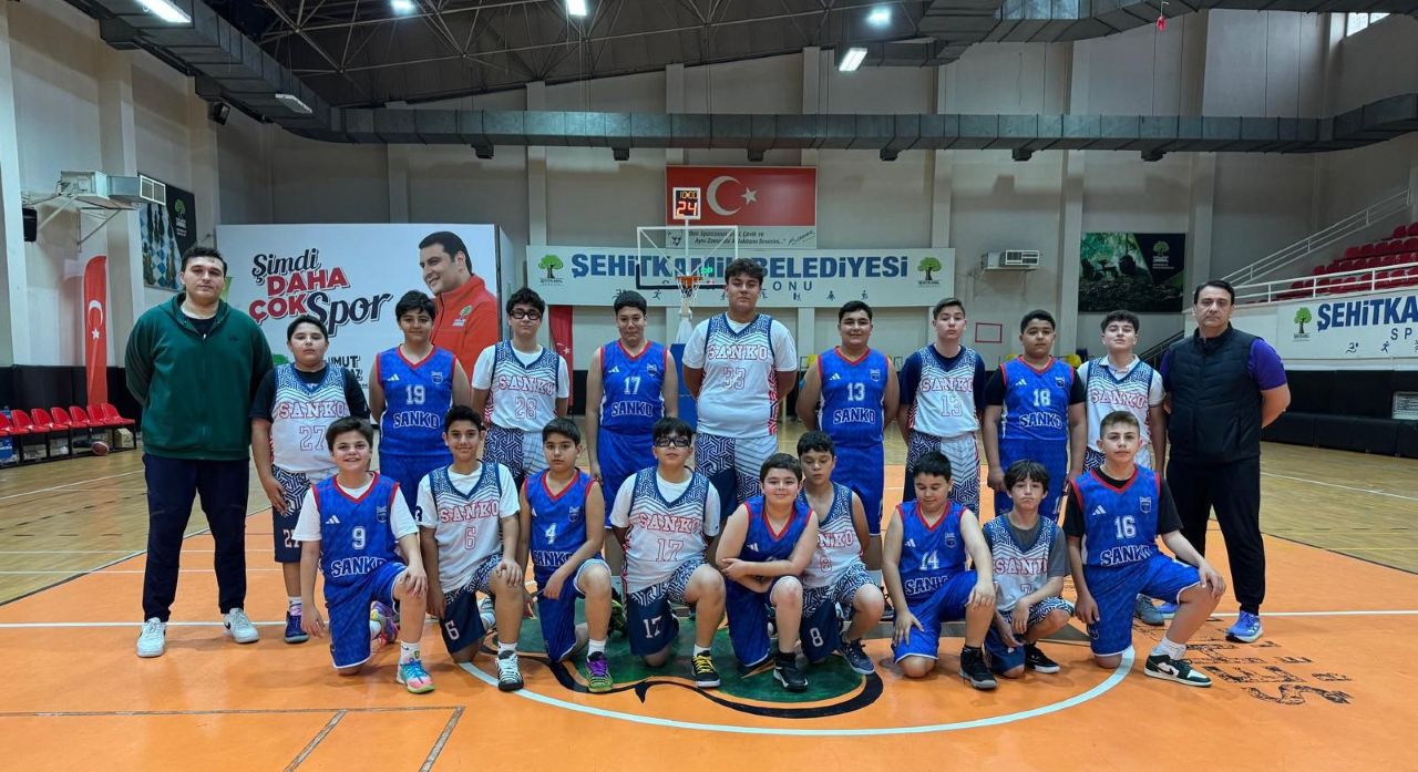 SANKO OKULLARI BASKETBOLDA ŞAMPİYON OLDU