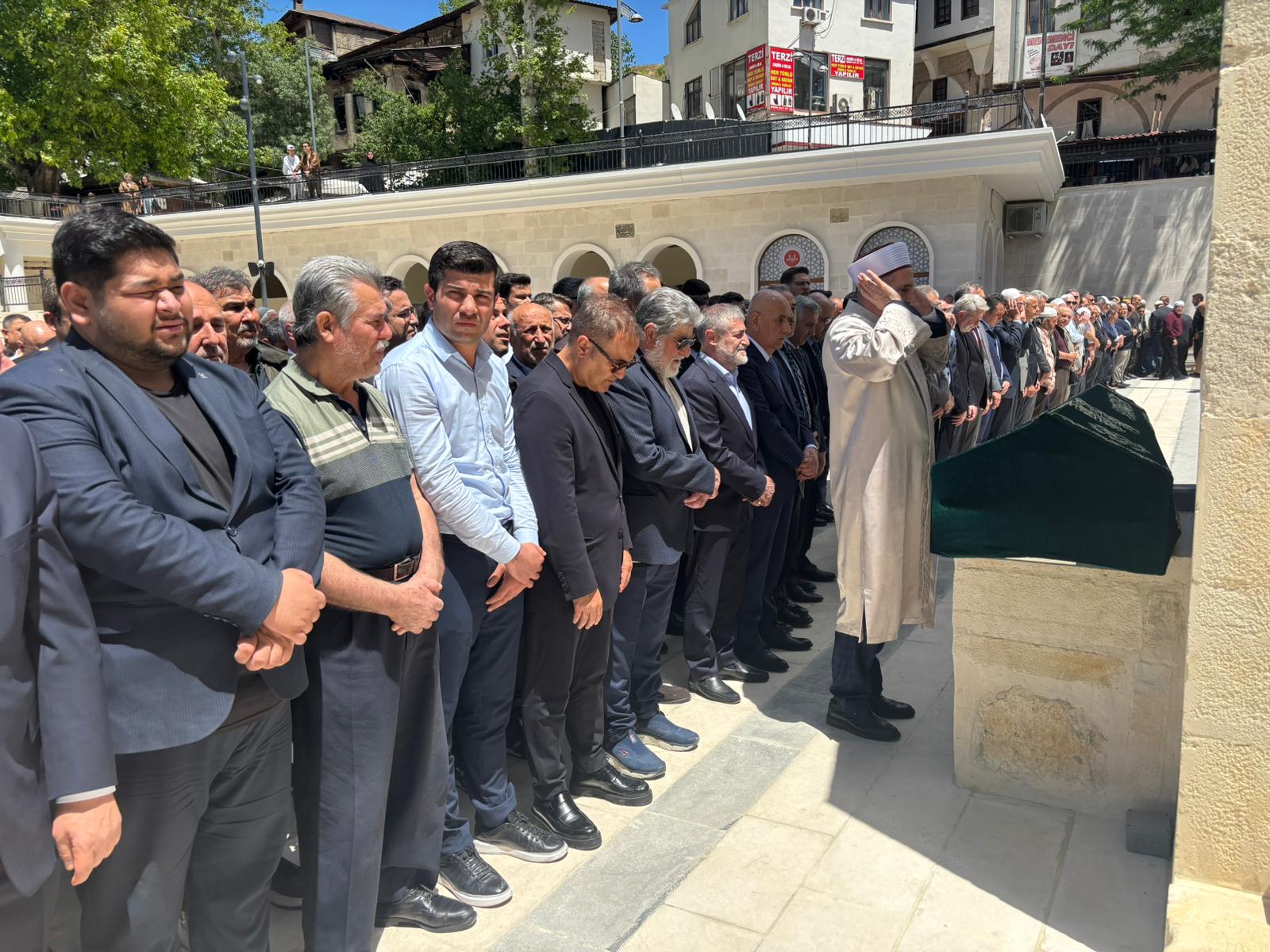 Hacı Ali Özal Dualarla Son Yolculuğuna Uğurlandı