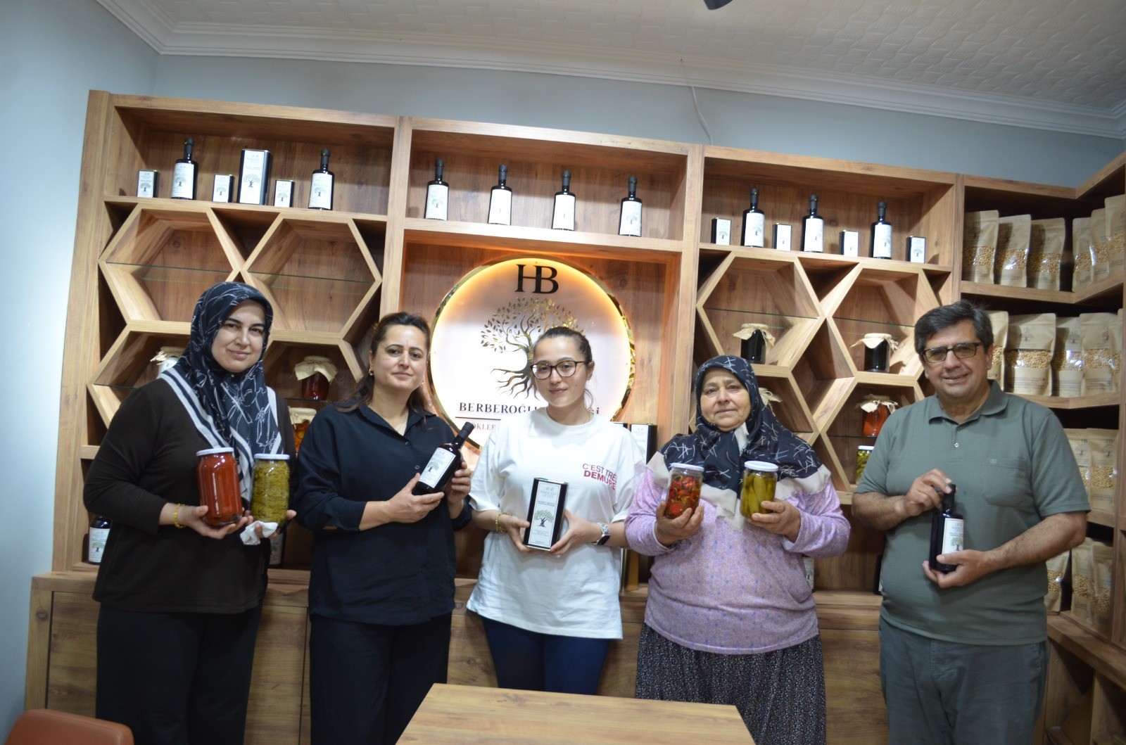Doğal Ürünlerle Dünyaya Açıldı