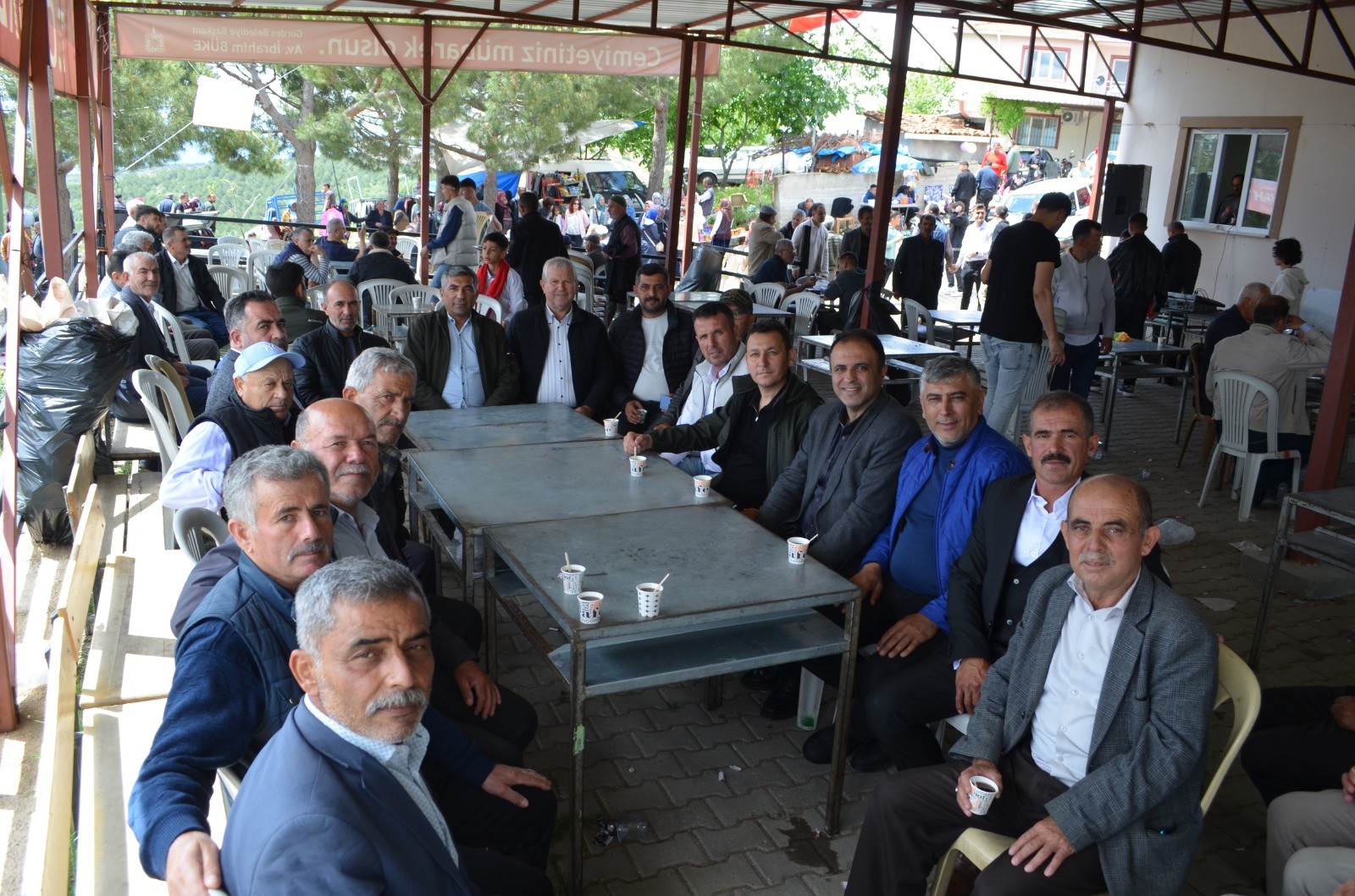 Gördes Köseler'de Geleneksel Köy Hayrı Coşku Dolu Geçti