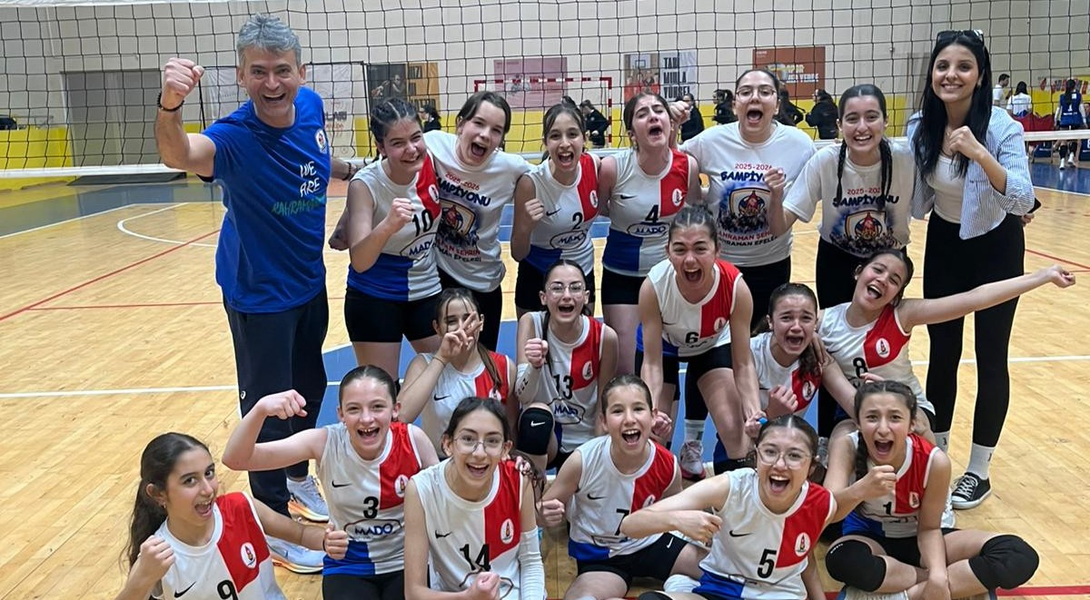 Voleybol Takımı Türkiye Şampiyonası Yolunda