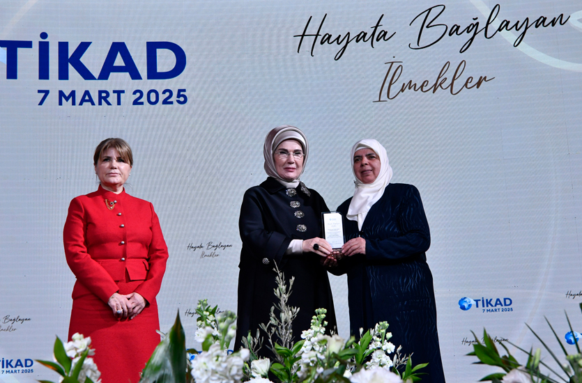 emineerdogan-22.jpg