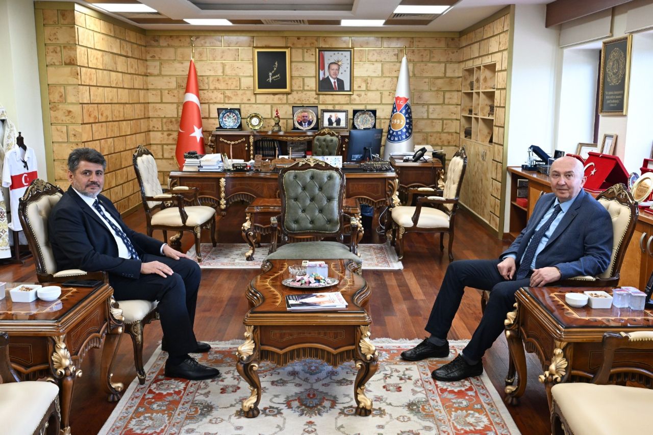 debgici-rektor-ziyareti1.jpg