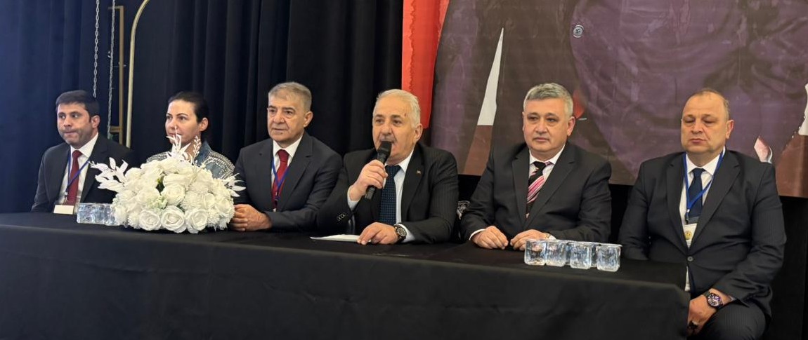 ahmet-kuybu-kongere-4.jpeg