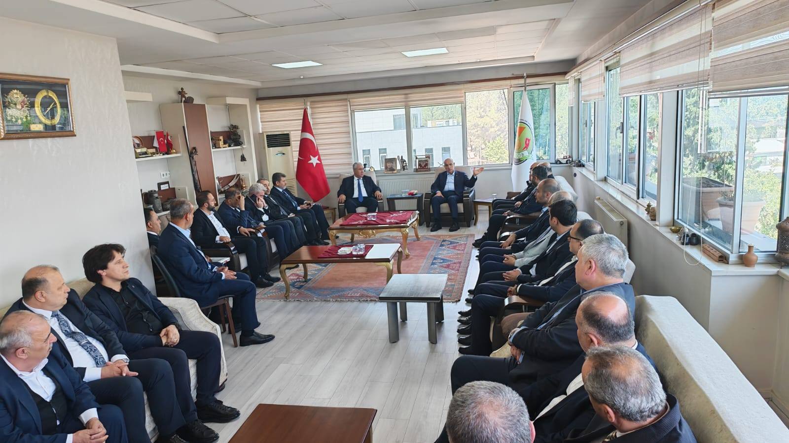 ak-parti-kubu-1.jpg