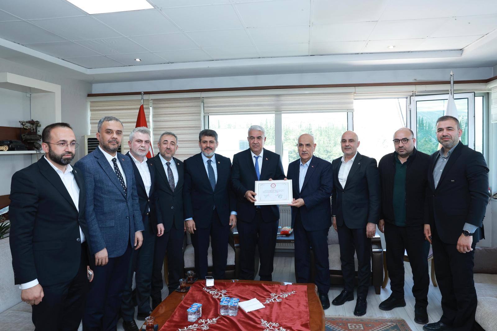 ak-parti-kuybu.jpg