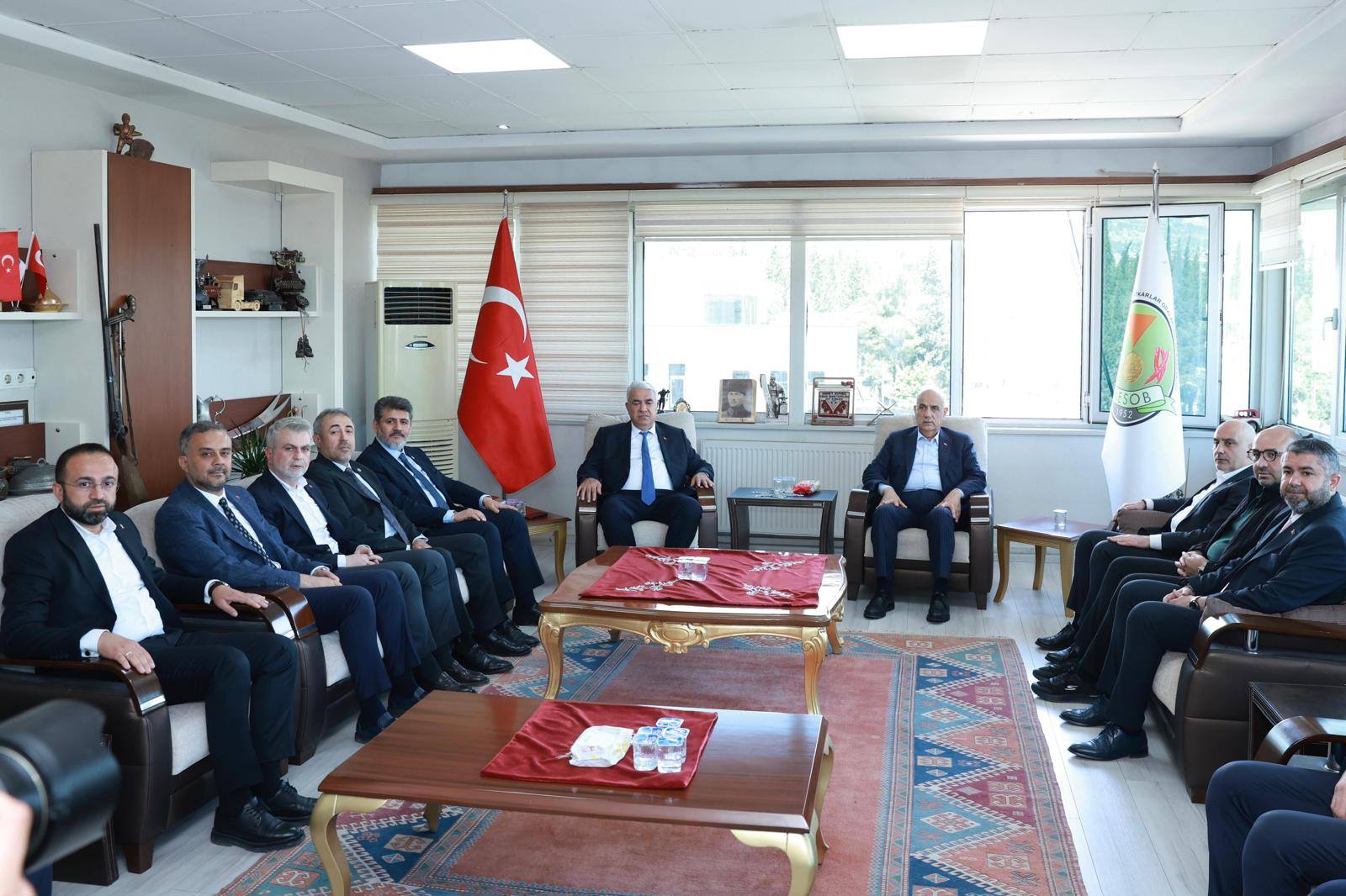 ak-parti-kuybu3.jpg
