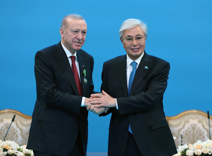 cumhurbaskani-kazak.jpg