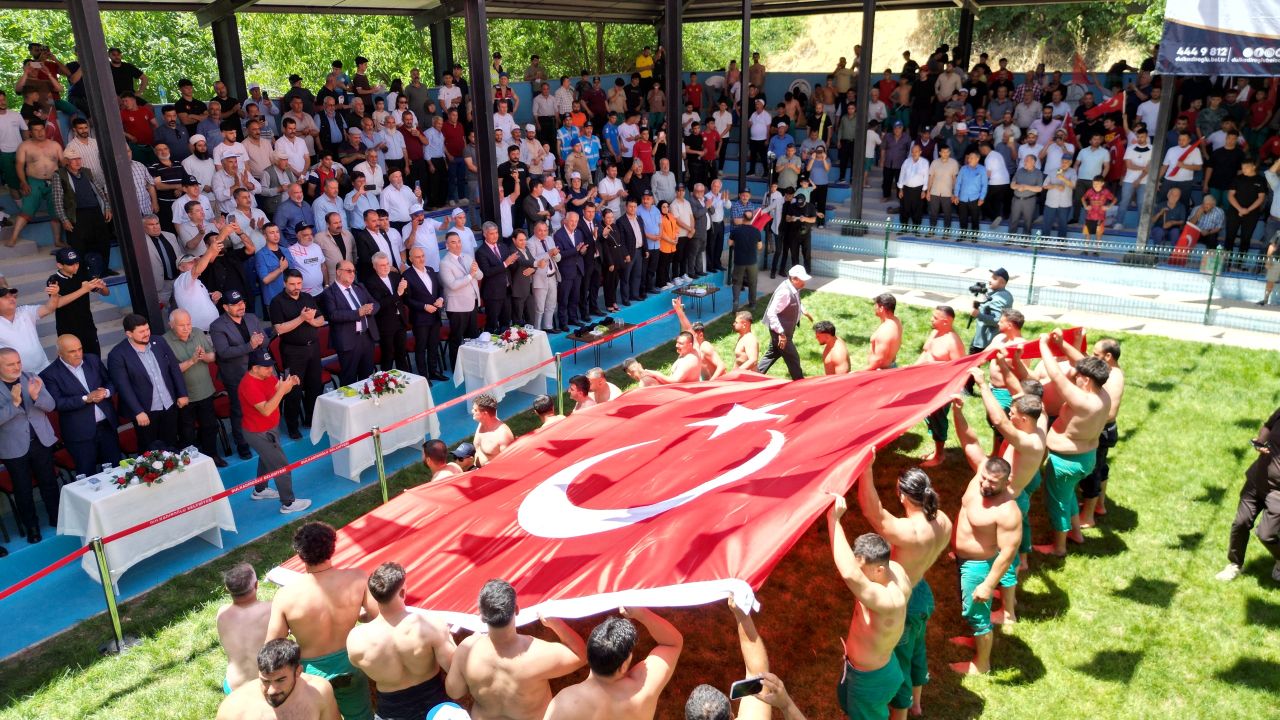 bayrak-gures.jpg