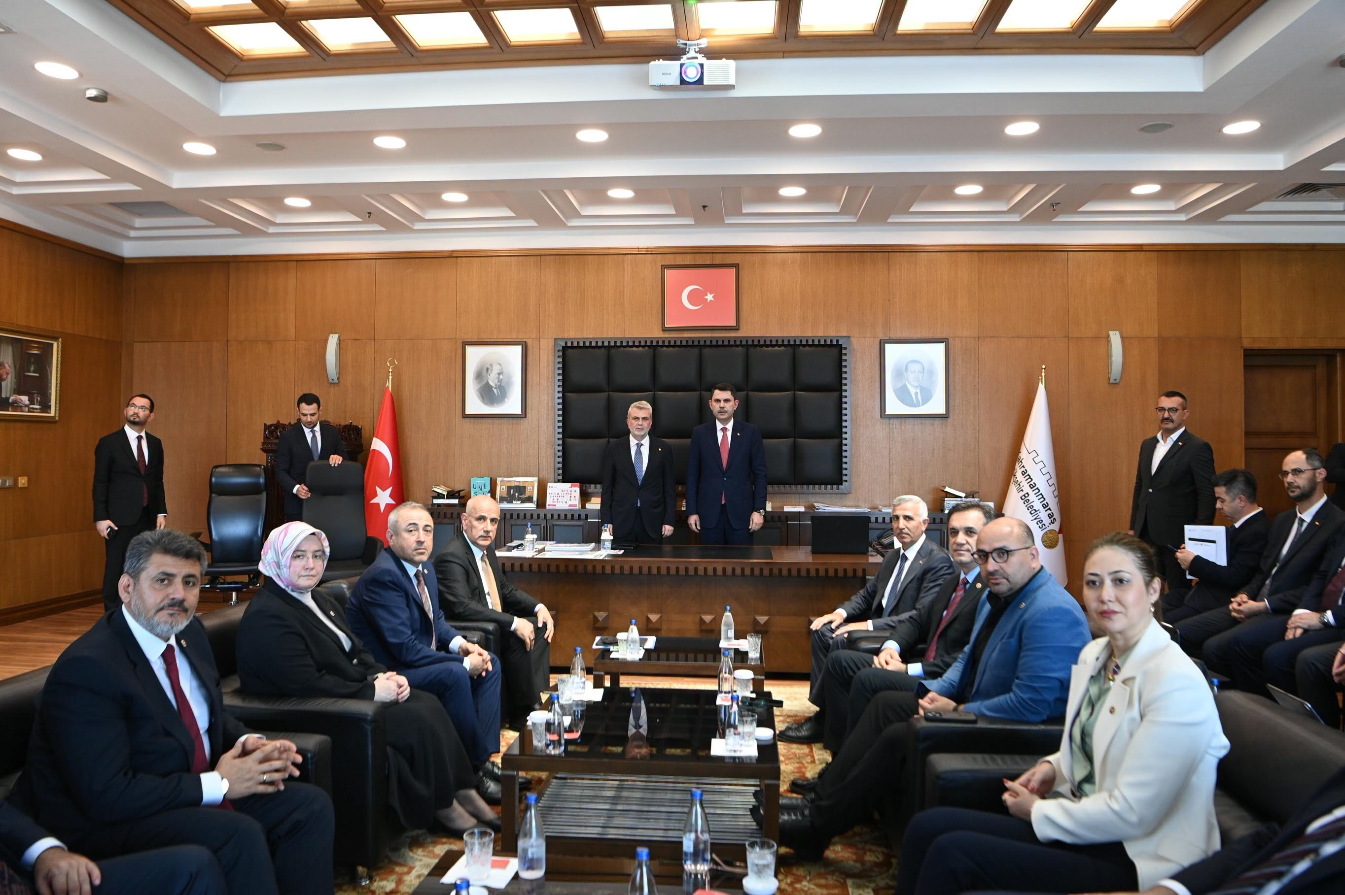 murat-kurum-belediye-makam.jpeg