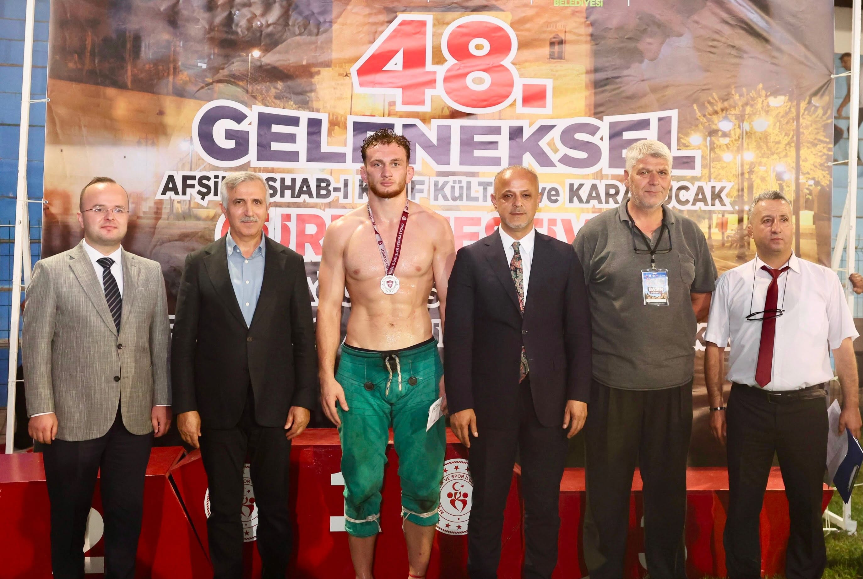 gures-vali-ozel.jpg